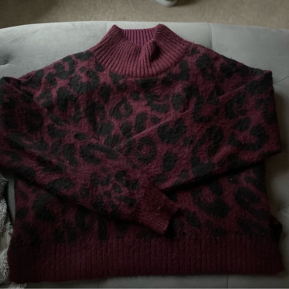 SWEATY BETTY - worn once! Wool/alpaca sweater size M. Black cherry purple. - Picture 6 of 7